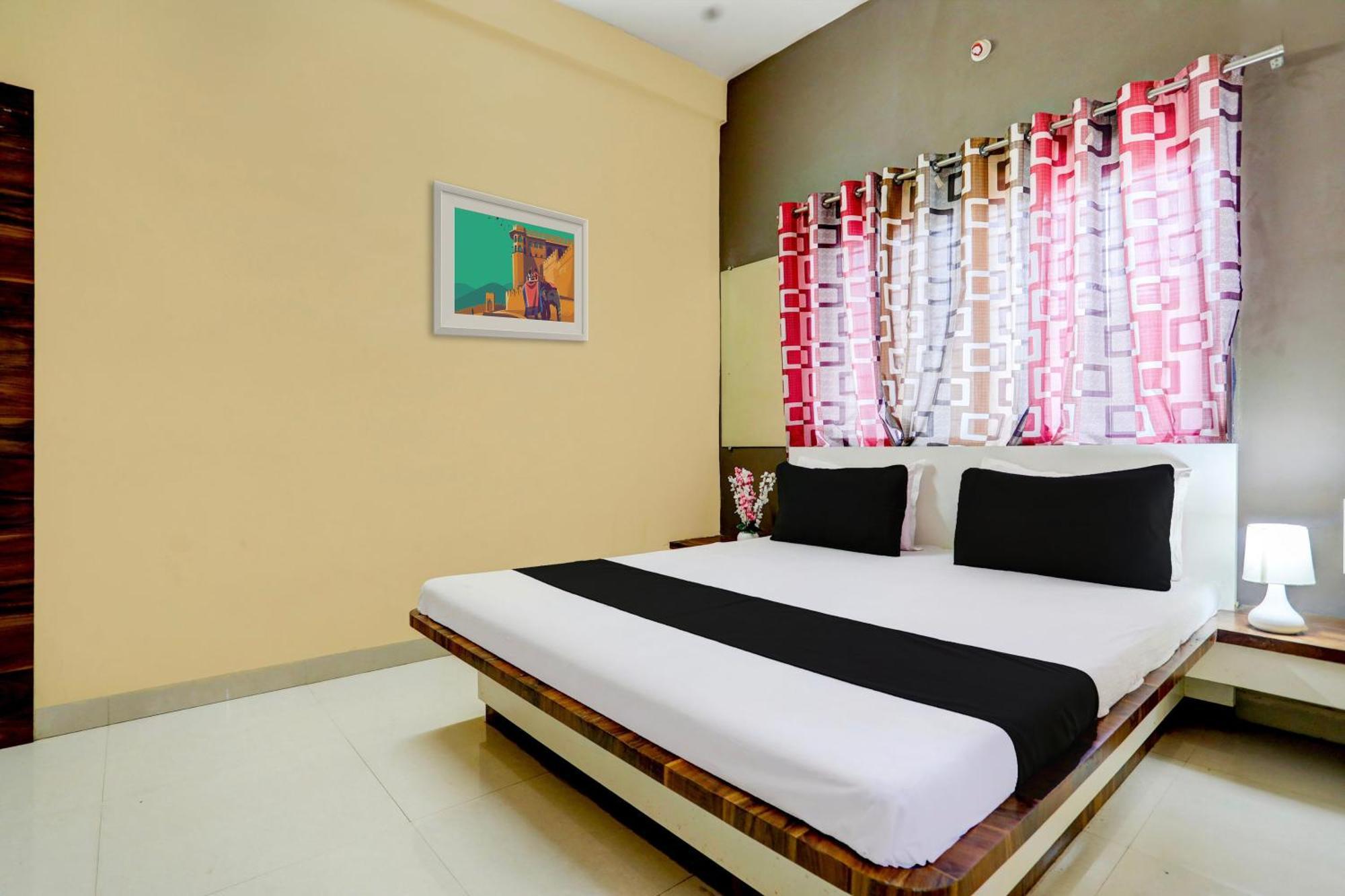 Hotel O Patil Residency Lodging Shahada Buitenkant foto