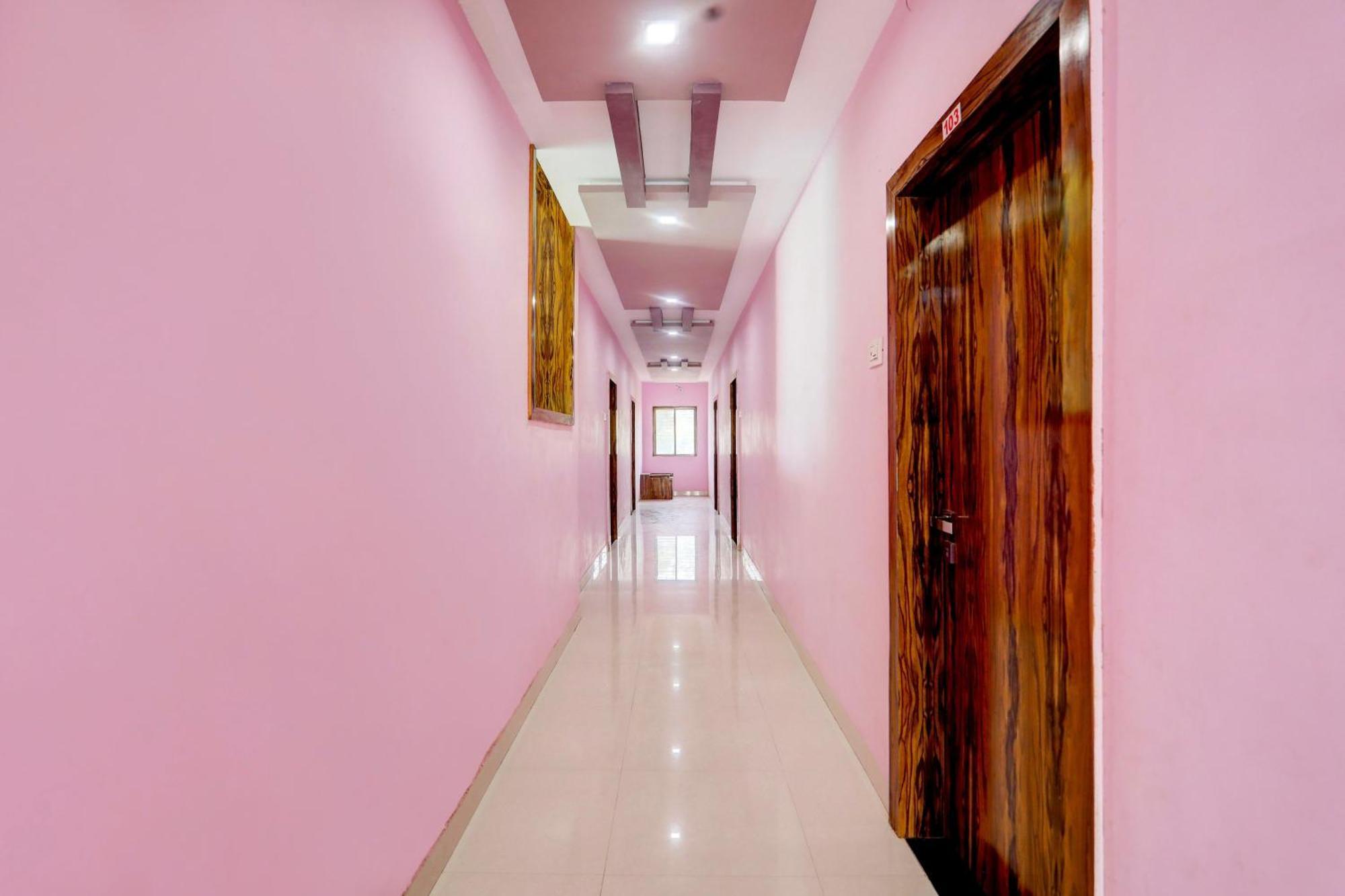Hotel O Patil Residency Lodging Shahada Buitenkant foto