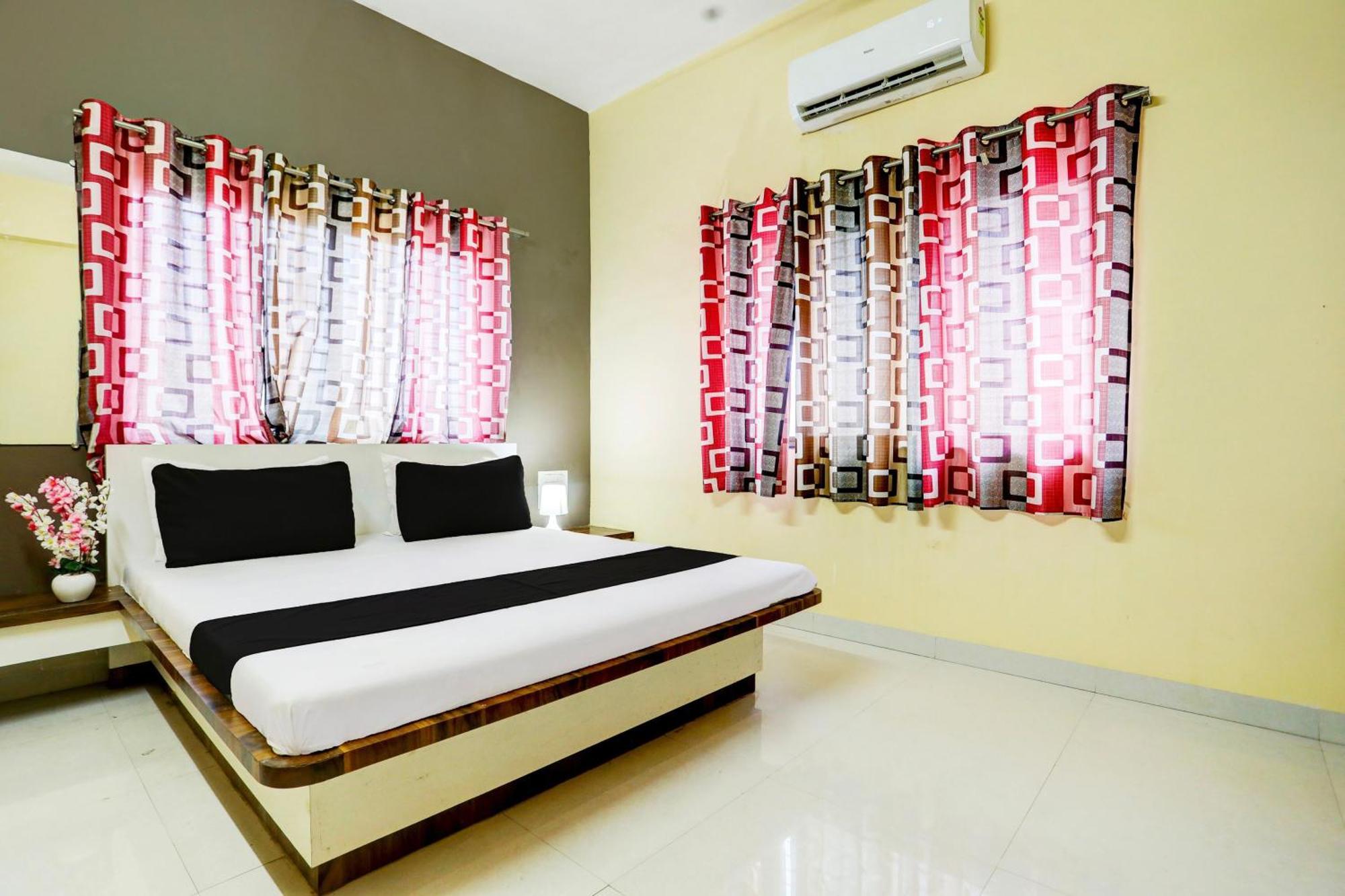 Hotel O Patil Residency Lodging Shahada Buitenkant foto